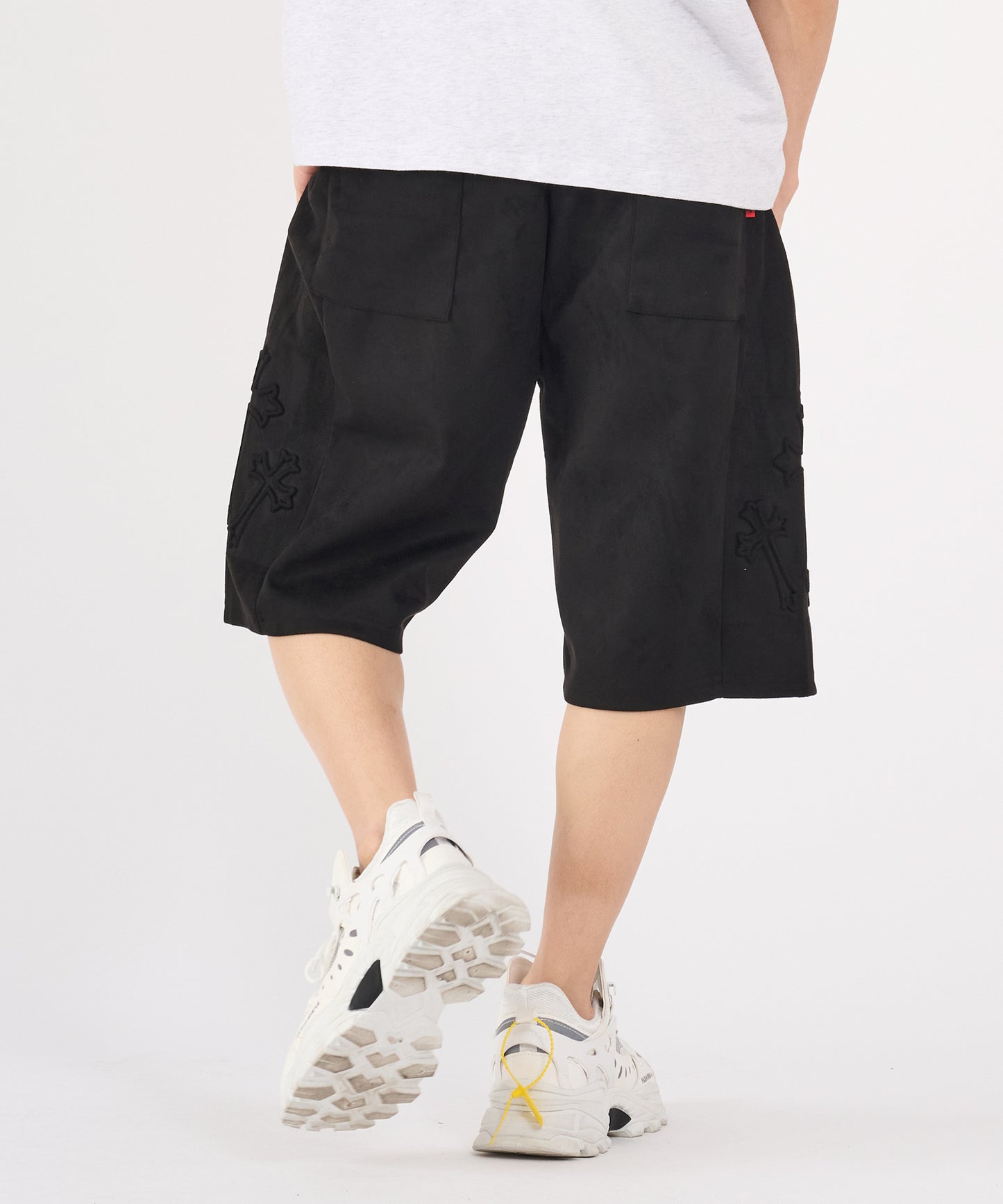 カットスエード　クロスエンボスショートパンツ