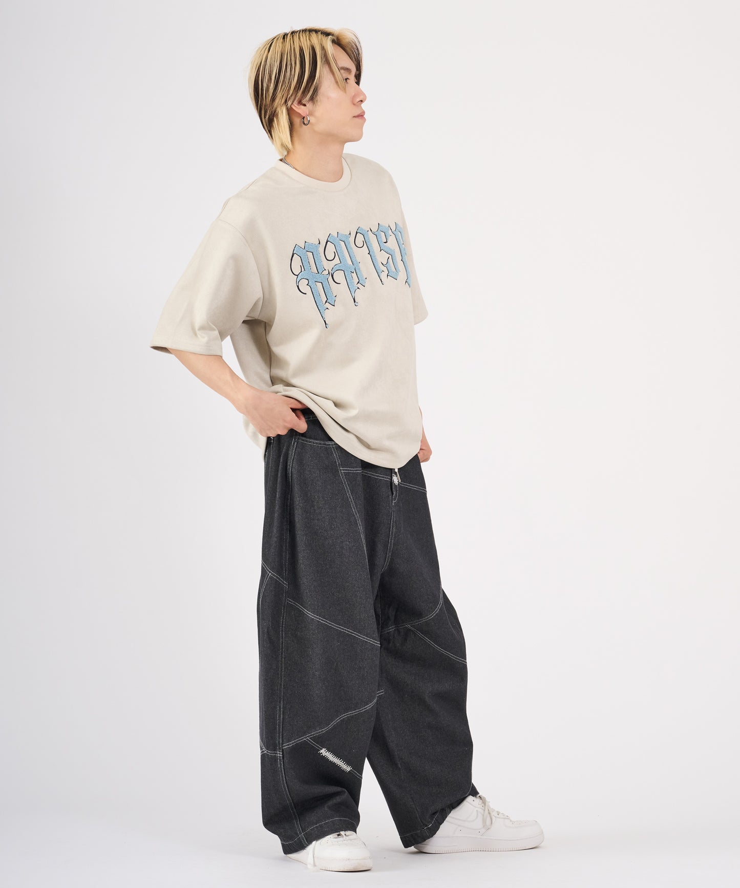 カットスエード　サガラ刺繍半袖Tシャツ