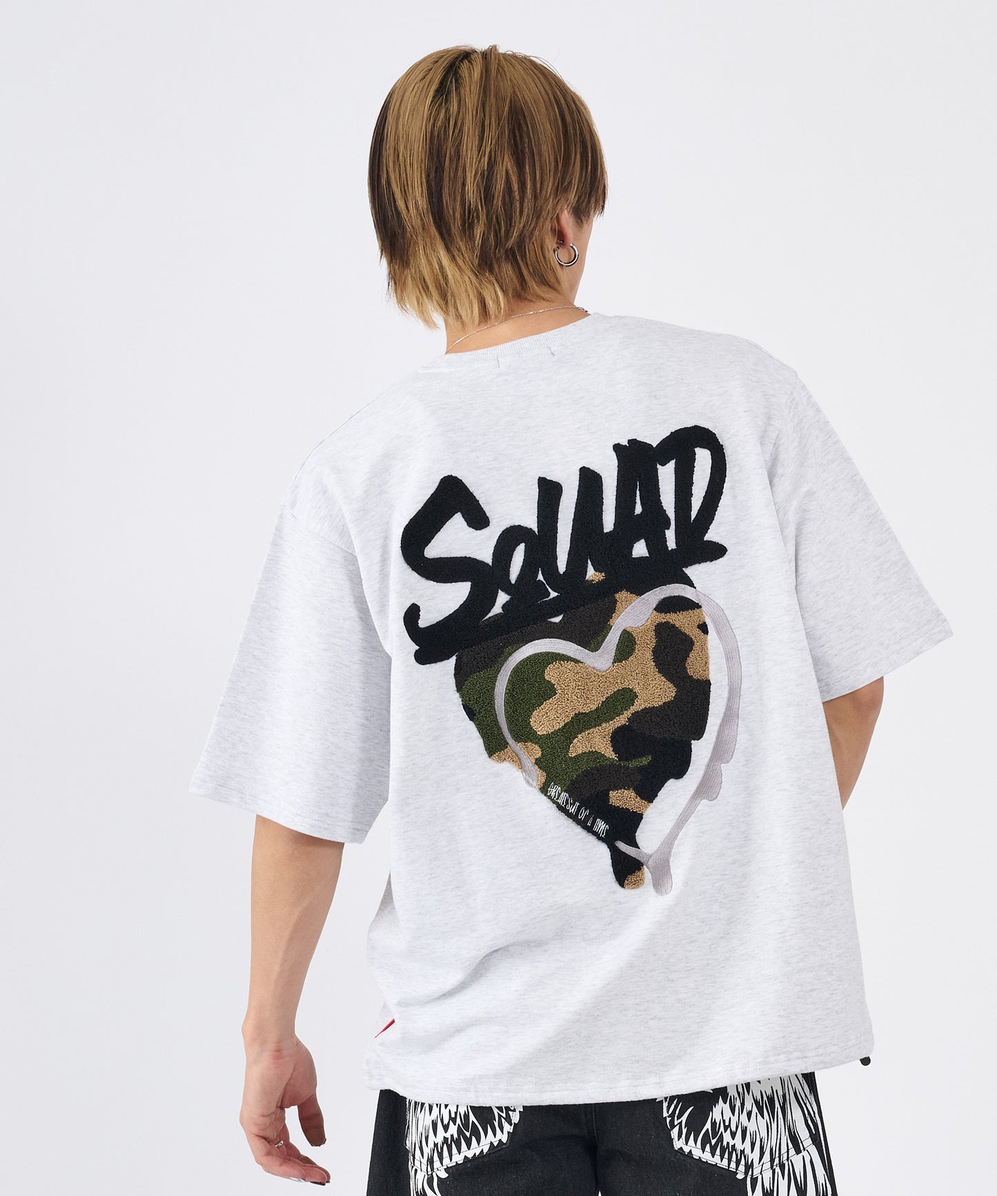 ハートサガラ刺繍半袖Tee