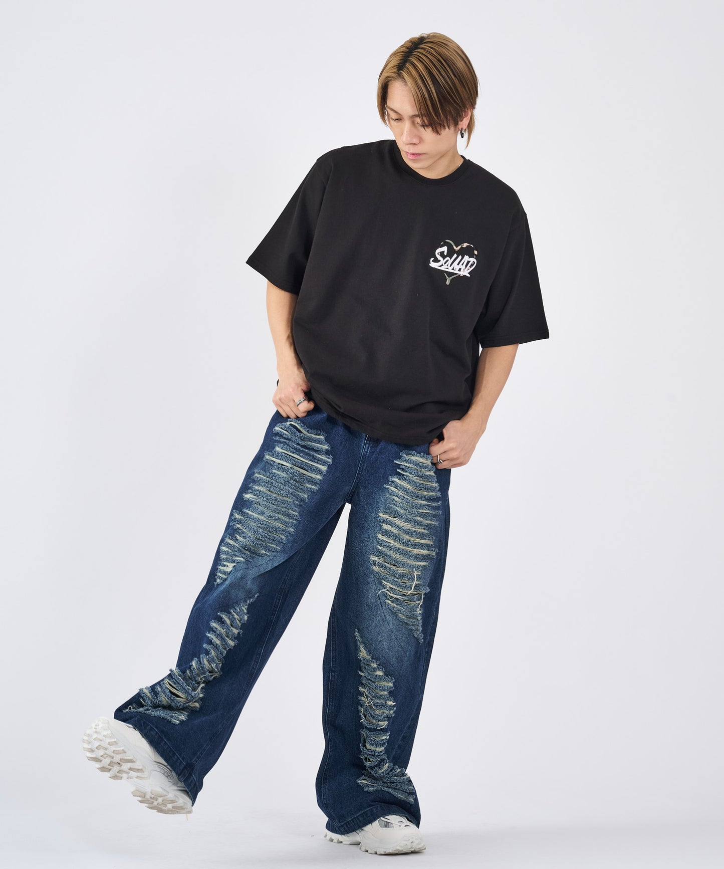 ハートサガラ刺繍半袖Tee