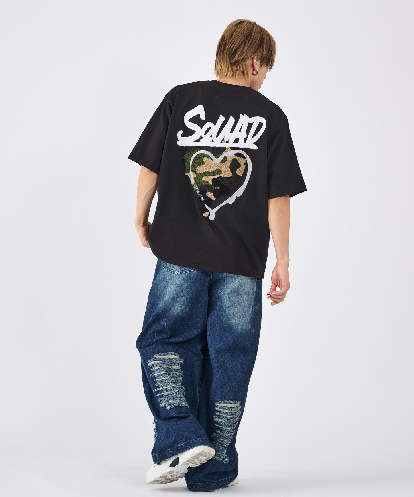 ハートサガラ刺繍半袖Tee