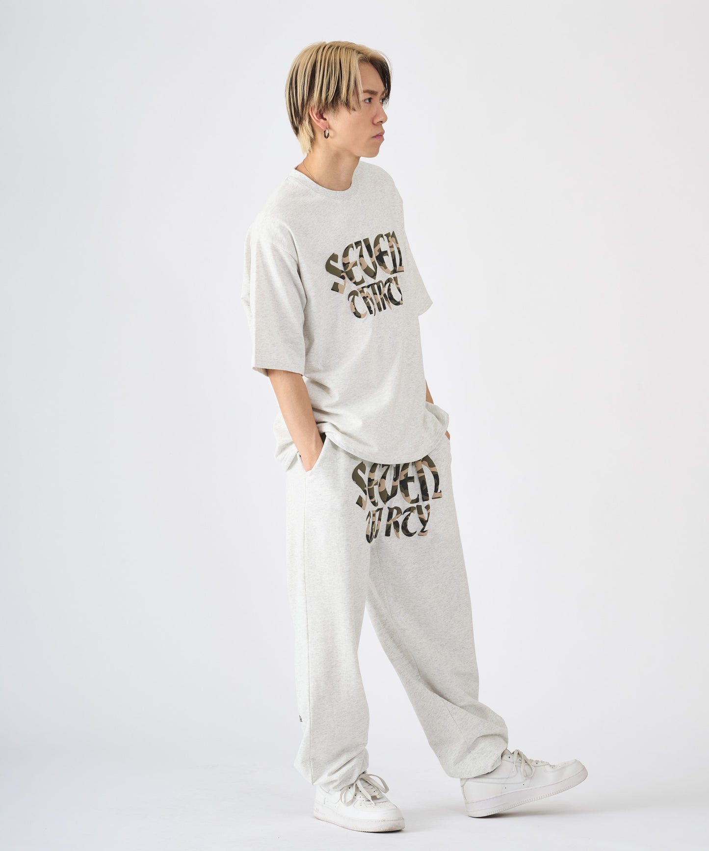 カモフラ発泡プリントセットアップ