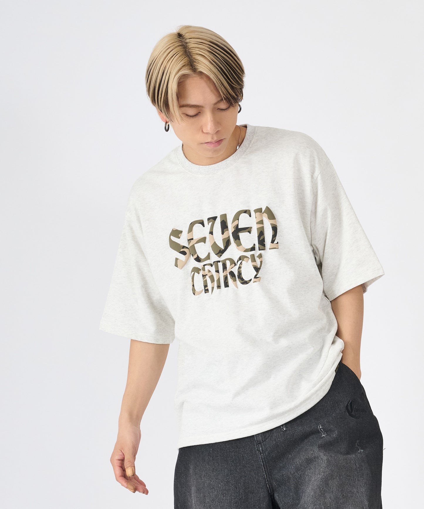 カモフラ発泡プリント半袖Tシャツ