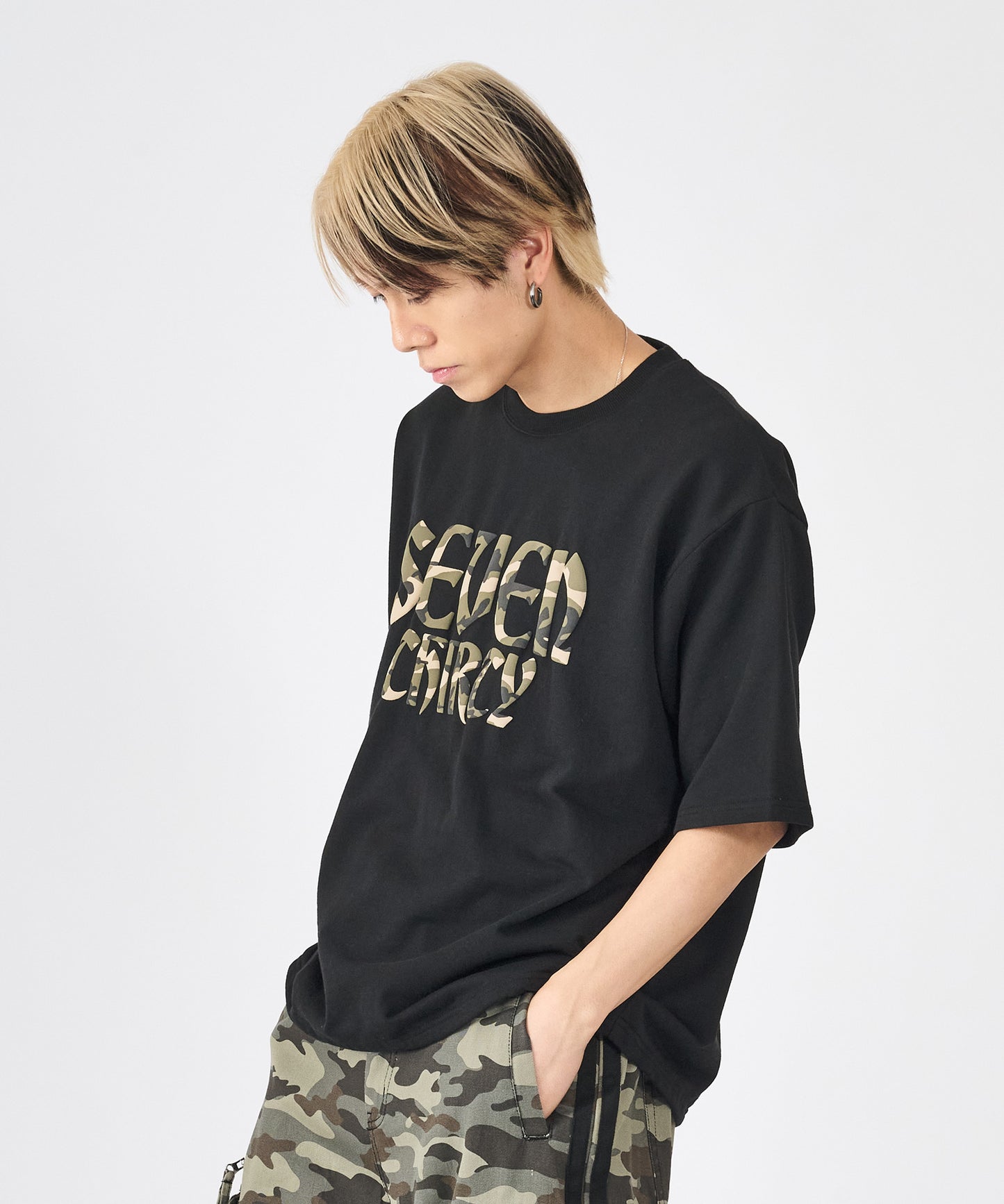 カモフラ発泡プリント半袖Tシャツ