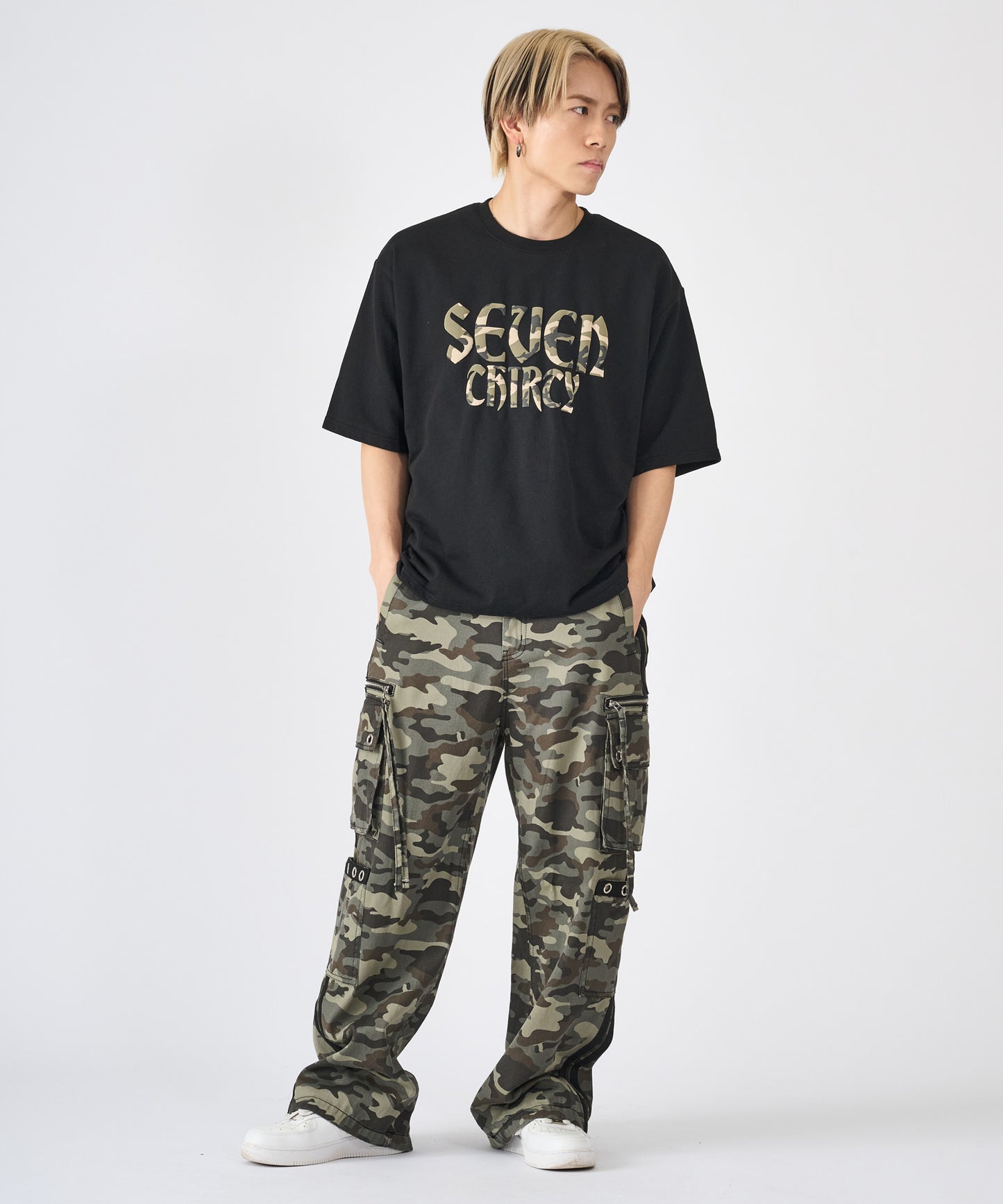 カモフラ発泡プリント半袖Tシャツ