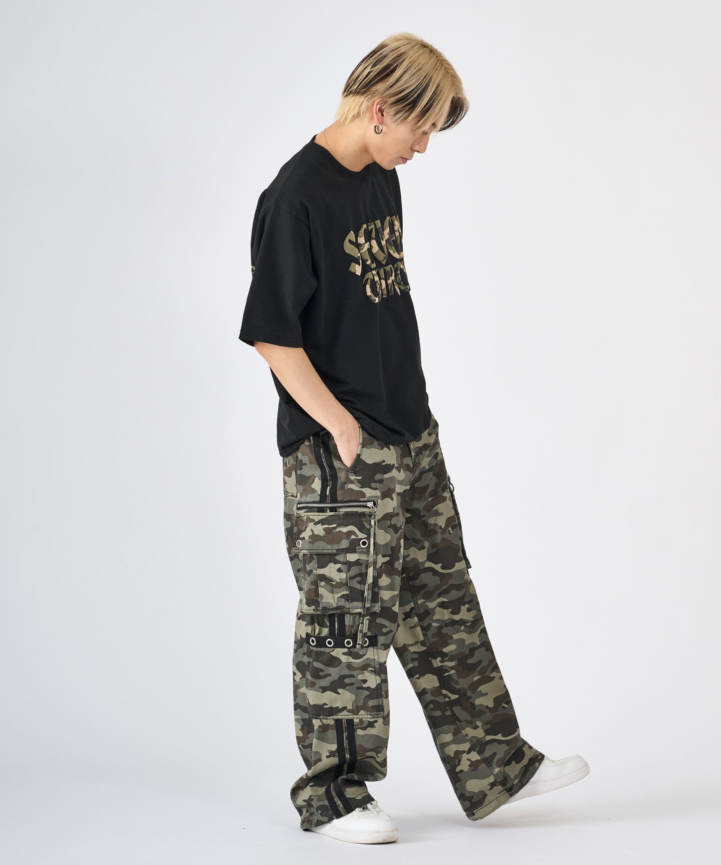 カモフラ発泡プリント半袖Tシャツ