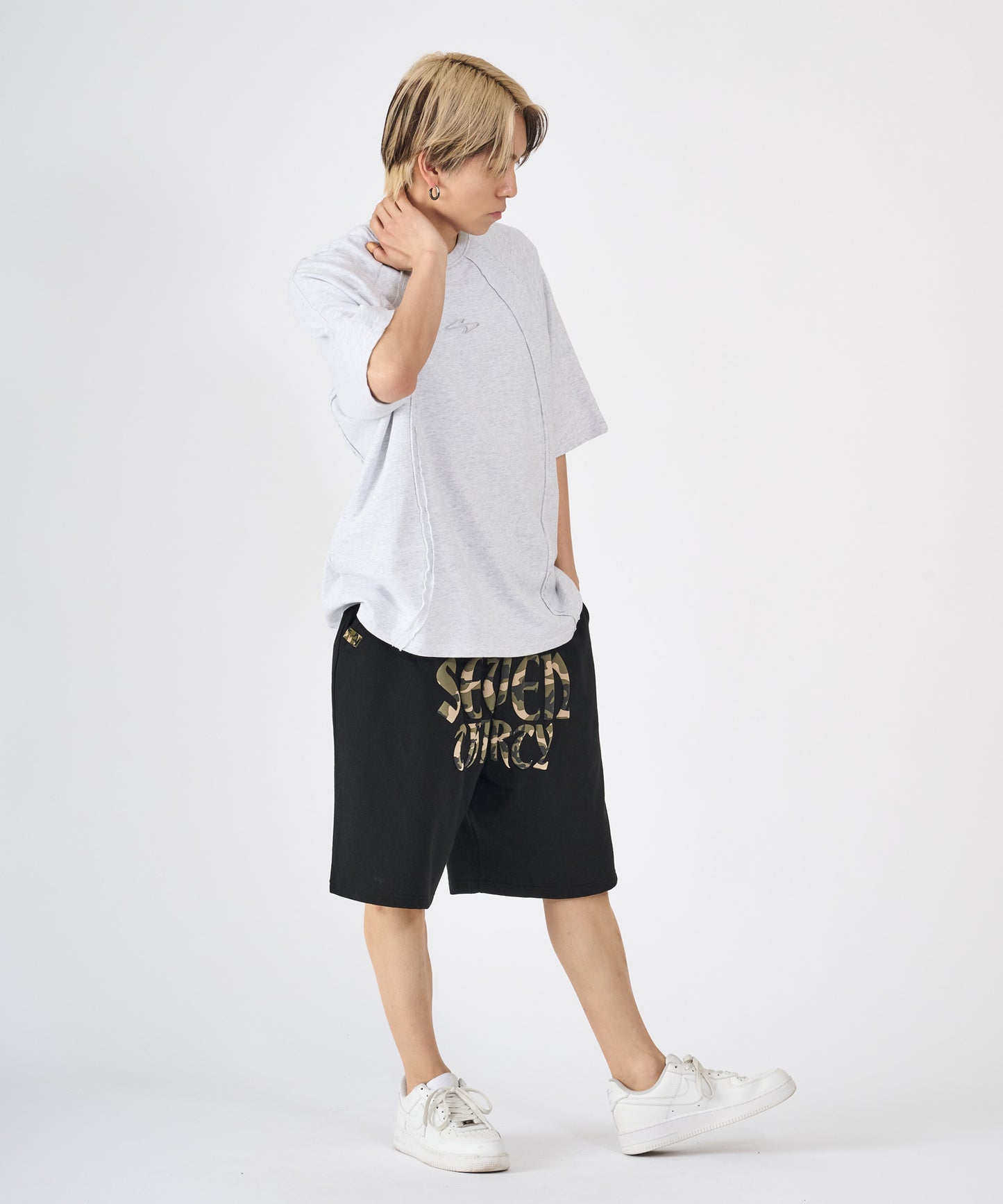カモフラ発泡プリントショートパンツ