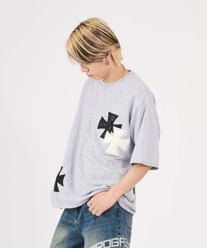 アイアンクロスPUアップリケ半袖Tシャツ