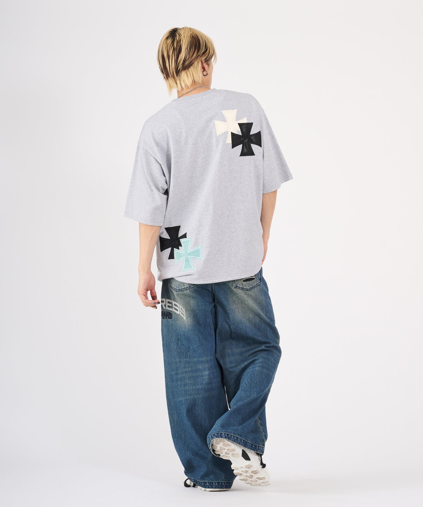 アイアンクロスPUアップリケ半袖Tシャツ