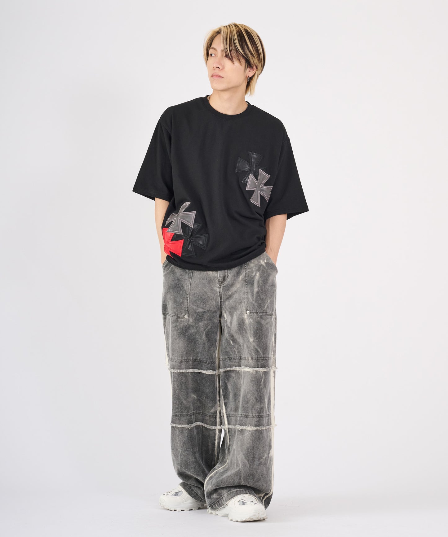 アイアンクロスPUアップリケ半袖Tシャツ