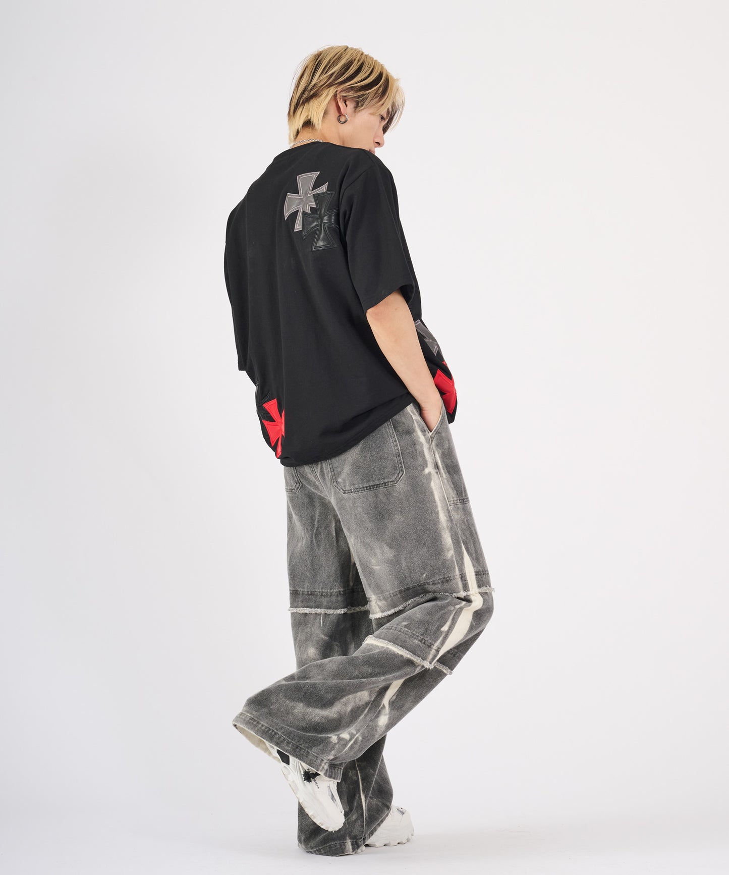アイアンクロスPUアップリケ半袖Tシャツ