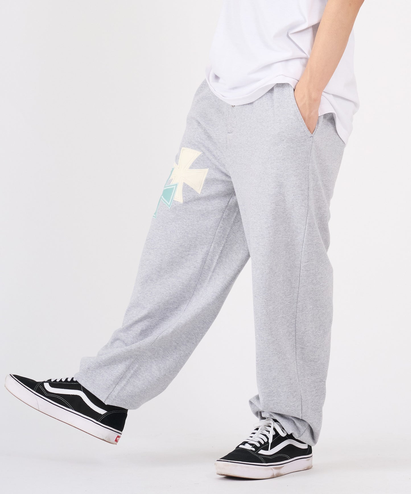アイアンクロスPUアップリケスウェットパンツ