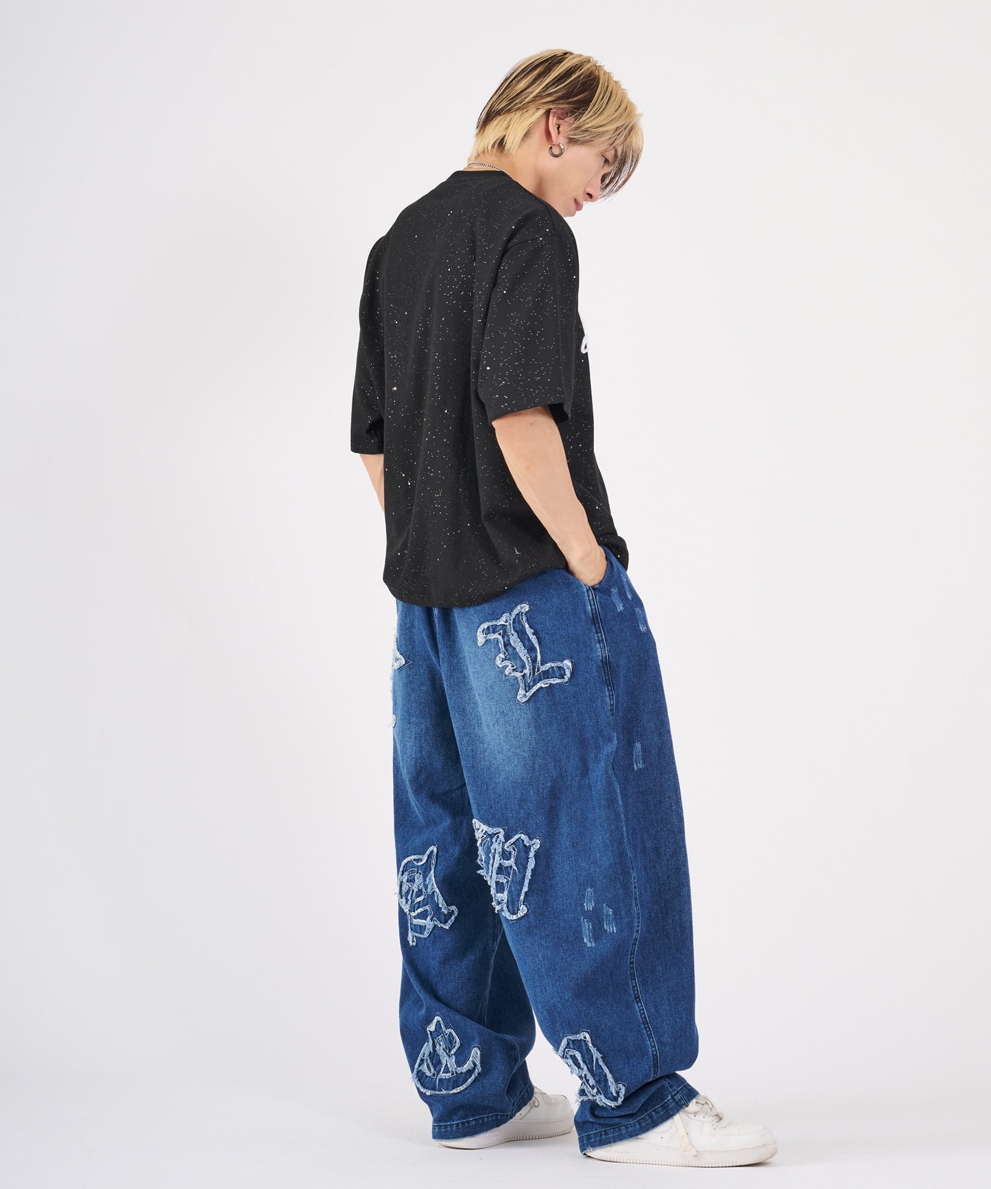 グリッターラメサガラ刺繍半袖Tシャツ