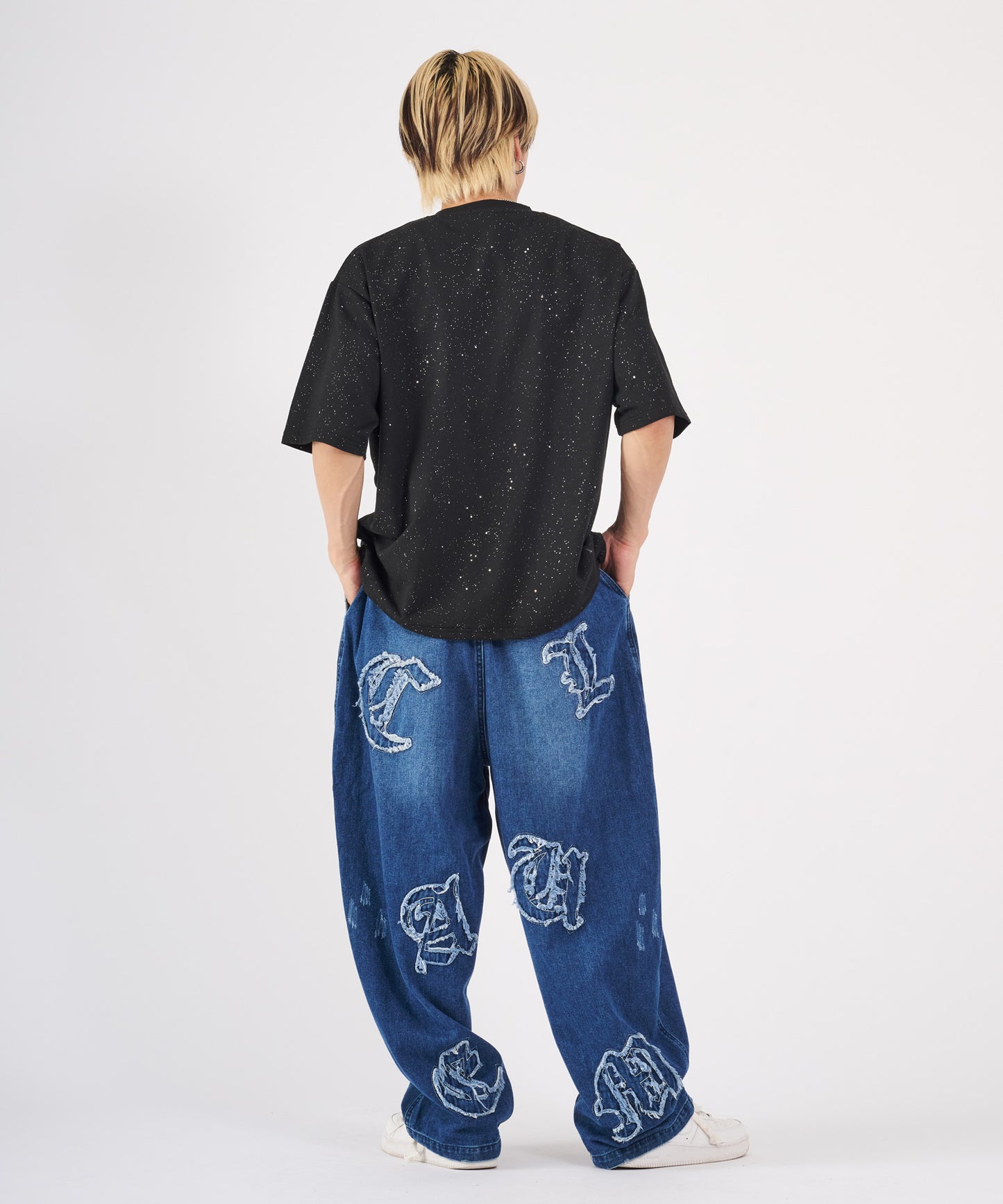 グリッターラメサガラ刺繍半袖Tシャツ