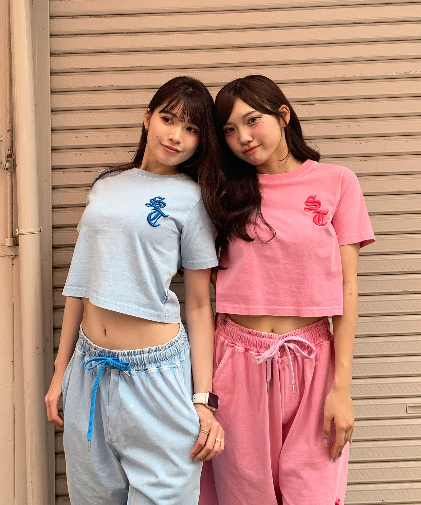 硫化天竺　ロゴアップリケ刺繍半袖Tシャツ