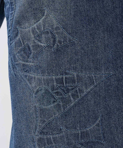 エンボスアーチロゴデニムバレルバギーパンツ