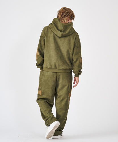カットスエード　アップリケ刺繍ZIPセットアップ