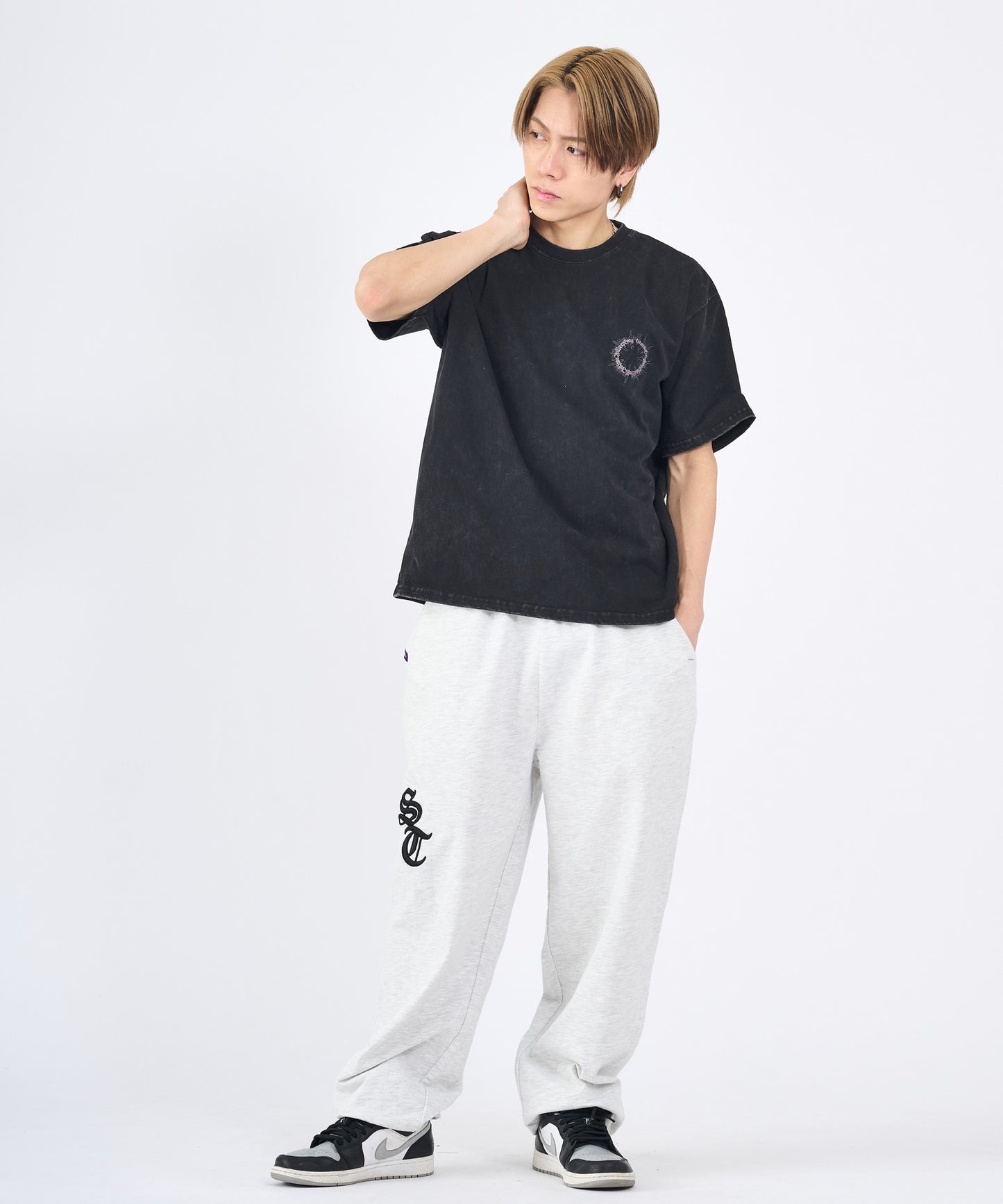 デニムアップリケスウェットパンツ