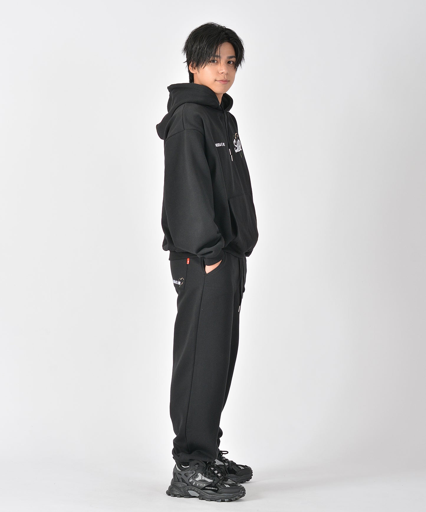 【MAG!C☆PRINCEコラボ】ハートサガラ刺繍セットアップ
